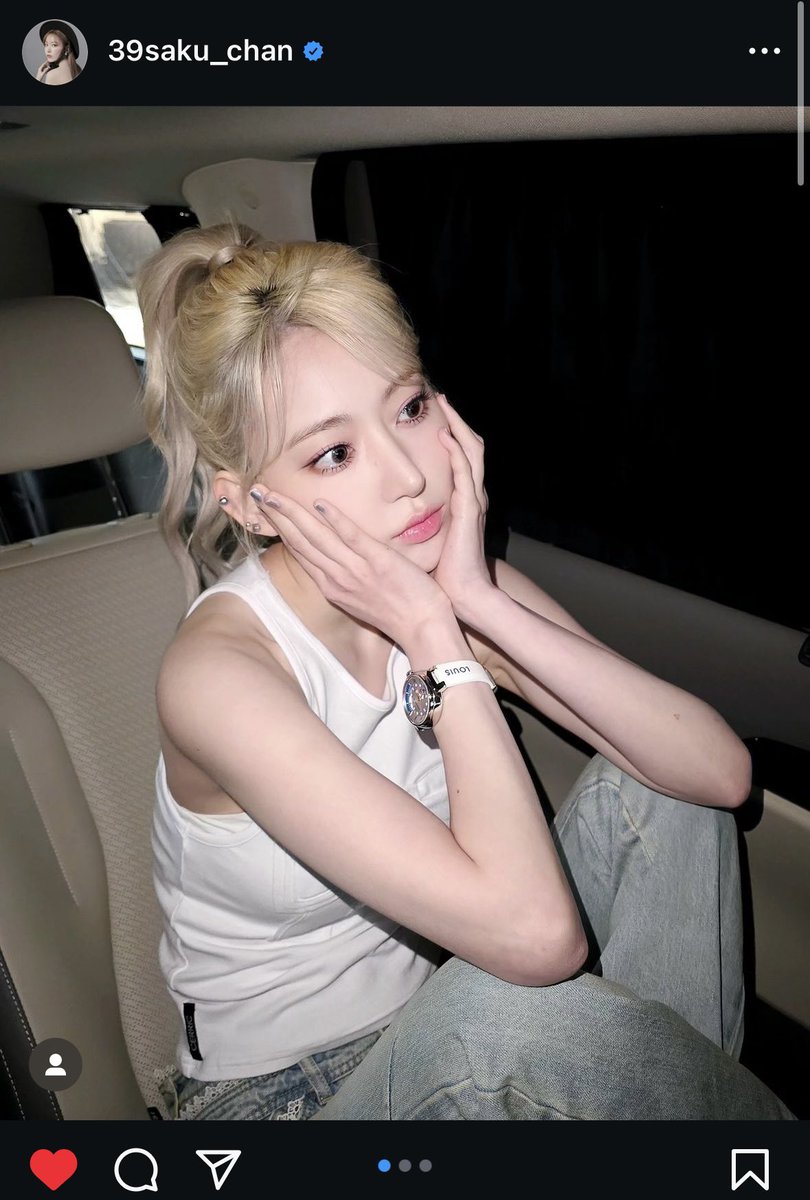 39liz's tweet photo. Minju liked Sakura’s latest IG post 🥹 Minkkura🥲🌸🦊
#민쿠라 #Minkkura #사쿠라 #김민주 https://t.co/6DcNUGzWVn