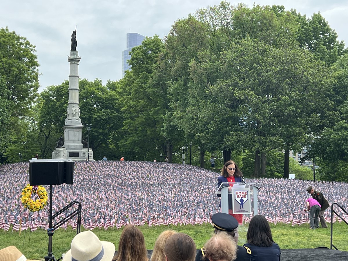 Today, on Memorial Day, we honor those who lost their lives serving our country and remember that our freedom is not free. Last week, Treasurer Goldberg joined the Massachusetts military community at the Soldiers and Sailors Monument in the Boston Common to honor those lost.