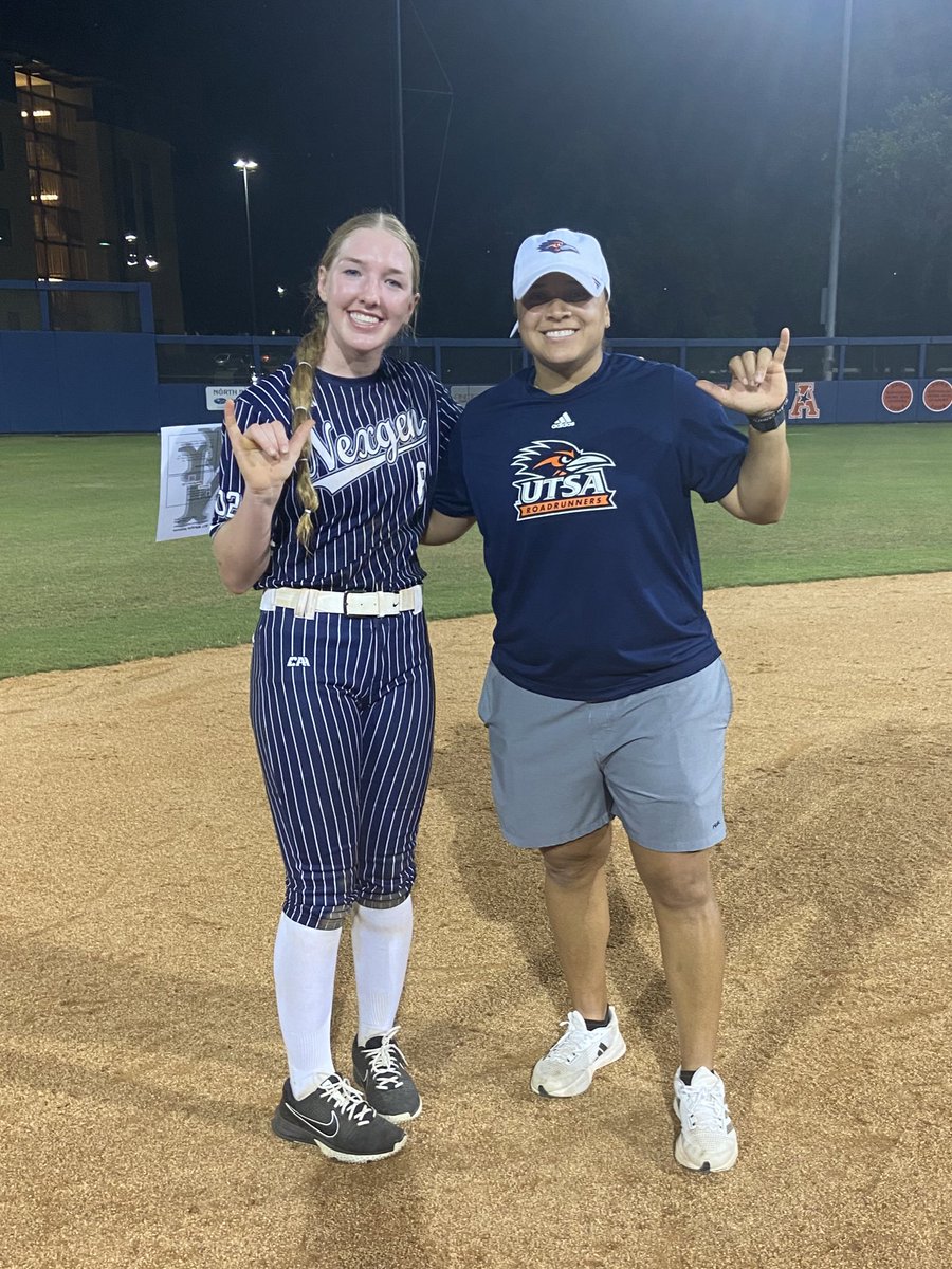 I had a great time at the @UTSASoftball camp! Thank you @torismith_6, @Coach_JimBray, and all of the players for making the experience so enjoyable. I took away lots of helpful information that I will continue to build upon in the future. @CoachJayNG @CoachJoseNG @Vanntastic8