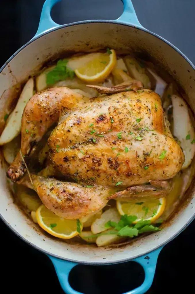 You’ll love this juicy Dutch oven whole chicken roasted with Greek lemon potatoes and herbs!

Check out the recipe here and make this easy one-pot recipe.

RECIPE: buff.ly/3tfZMs3
#deliciousfood #chicken