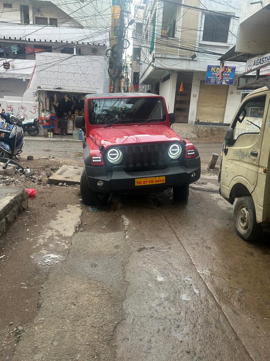 tejasvi_athelli's tweet photo. @Marathon_Hyd @DRonaldRose Hi sir, I live in Ramnagar area, and they did some water work in Jan, which was great and much appreciated. But who is responsible for removing the waste and fixing the roads afterward? I tried reaching out for help in many ways and forced to do this now. kindly do the needful. https://t.co/igOy3roHAz