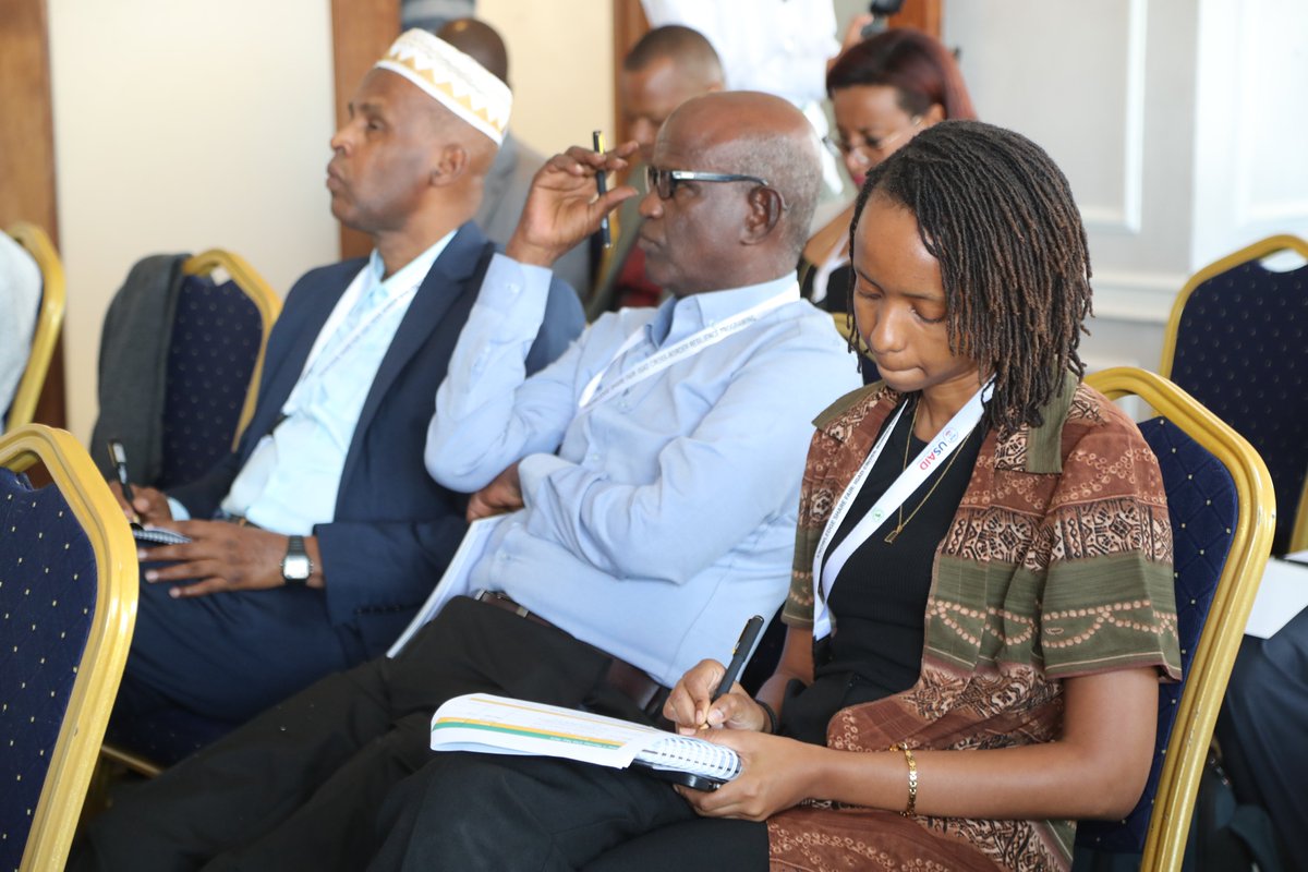 IGAD_CPALD's tweet photo. #IGADShareFair
📸Panel Session on Transforming Livestock Sector: #LivestockValueChain production & logistics costs impact market competitiveness
How do we support pastoralists to maintain & increase market share?
#ResilienceProgramming
#AnimalFeed
#ClimateChangeandPastoralism https://t.co/X68DjqEKbn