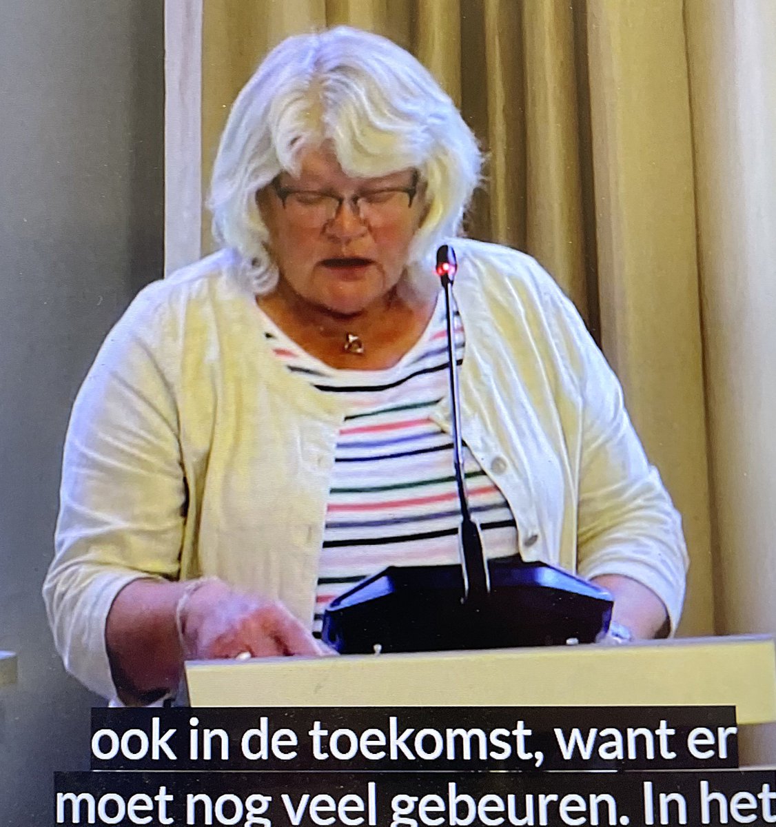 Ingelaste <a href="/RaadEemsdelta/">Raad Eemsdelta</a> over hoofdlijnennotitie #Groningenwet. 

Ina Schenkel: 'de fractie <a href="/CUEemsdelta/">ChristenUnie Eemsdelta</a> vindt ook dat er meer en dwingender maatregelen mogelijk  moeten zijn als beloftes niet worden nagekomen en resultaten niet  behaald worden...'

Info: bit.ly/37dFS6b