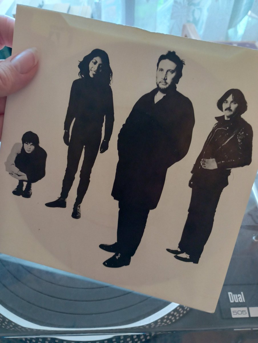 clairy_clairy8's tweet image. Good morning! ☀️Yes the 33 1/3 rpm 1978 #WalkOnBy single release David, including #OldCodger and #Tank 🎵🎶 #TheStranglers
