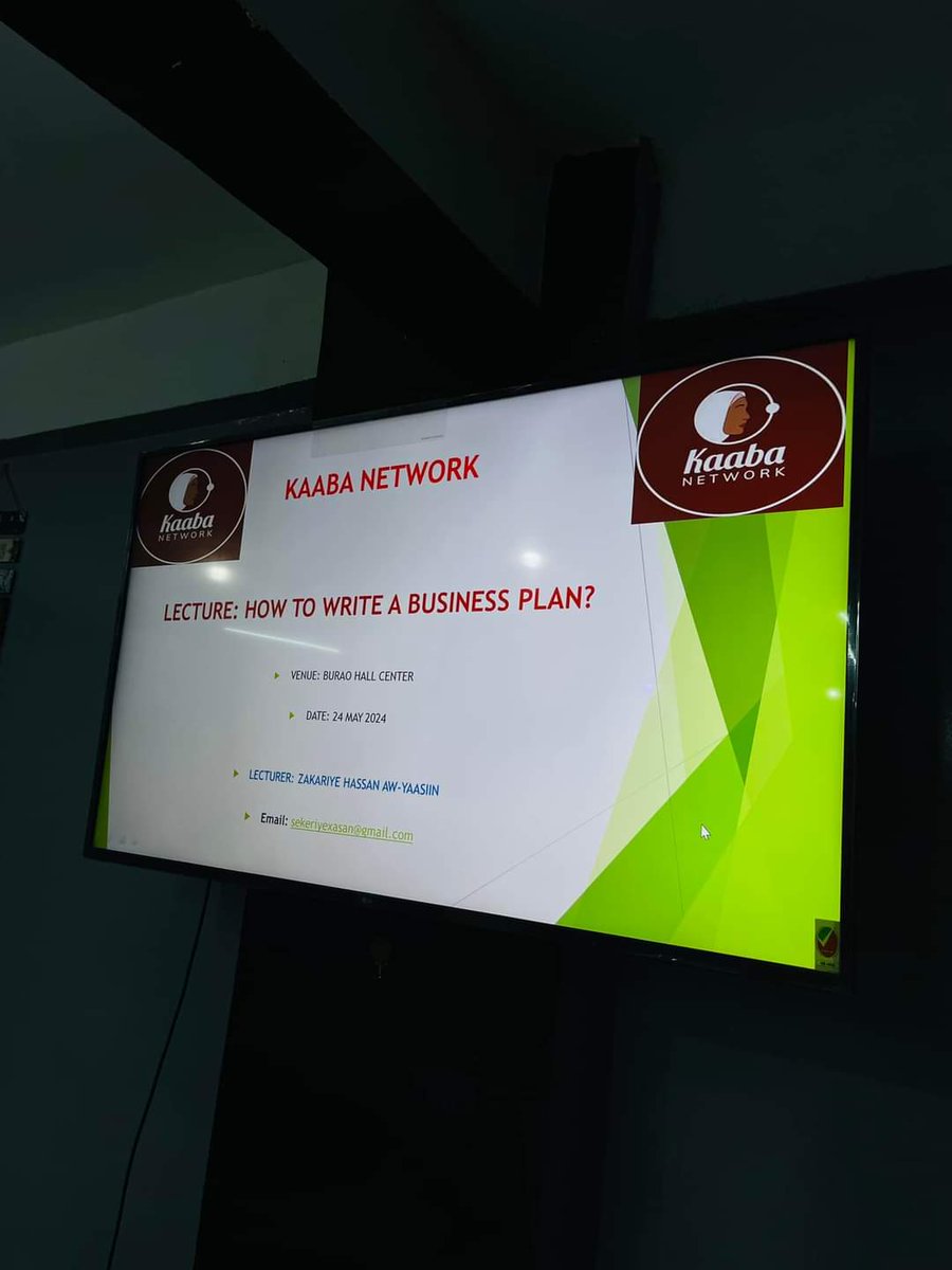 SekeriyeHassan's tweet photo. It was a pleasure to hold training about HOW TO WRITE A BUSINESS PLAN on the KAABA NETWORK, which is a group of Educated Somali Women. 

#BusinessPlan 
#Entrepreneurship 
#WomenEmpowerment 
#SomaliWomen 
#EducatedWomen 
#TrainingProgram https://t.co/b8ghbOu4OT