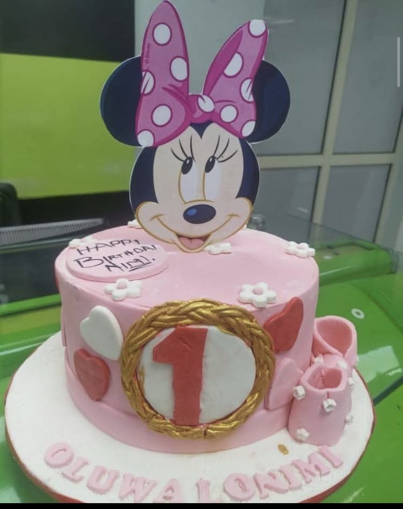 daisycitycakes's tweet photo. How are you celebrating children’s day ❤️. Using these beautiful cakes to wish you Happy children’s day 😋😋
#childrensday
#childrensday2024
#cakesinlagos
#childrenscake #daisycakes https://t.co/6pJzUbGOwK