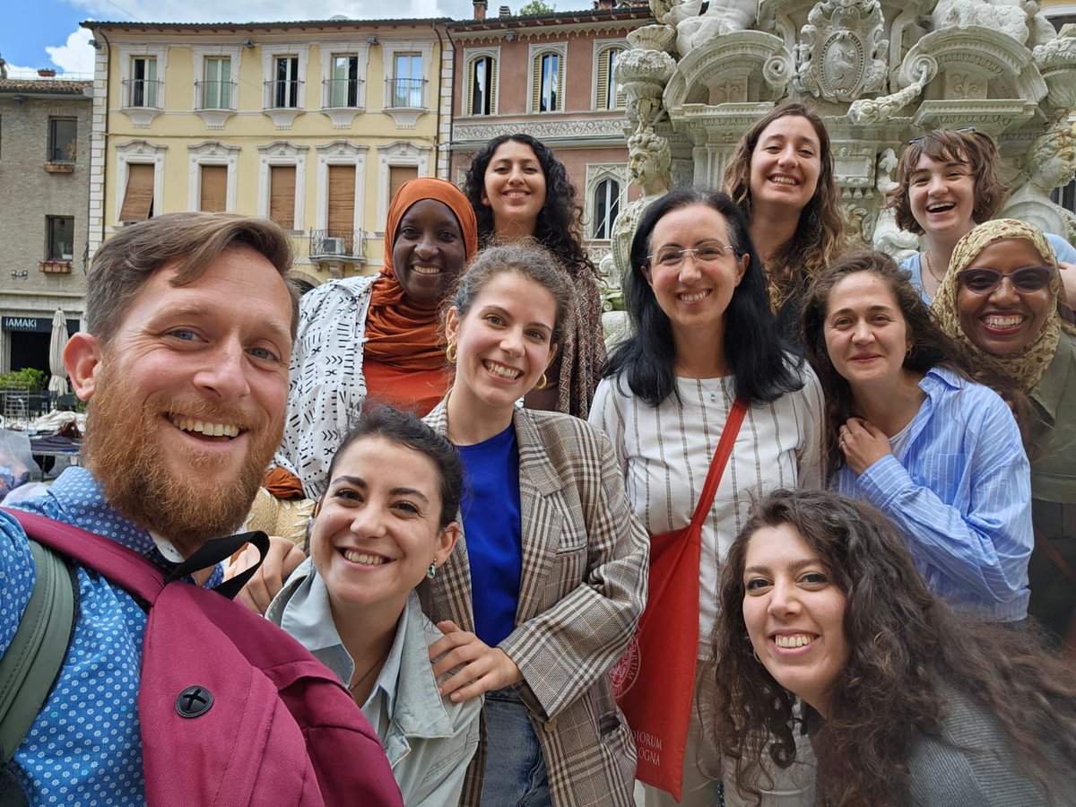 May has been a month full of inspiring visits from the @GirlPowerDes1gn research group and <a href="/Stefanos_Mastro/">Stefanos</a> 
Such a pleasure hosting you at our Lab and we are looking forward to continuing our collaborations💡📚