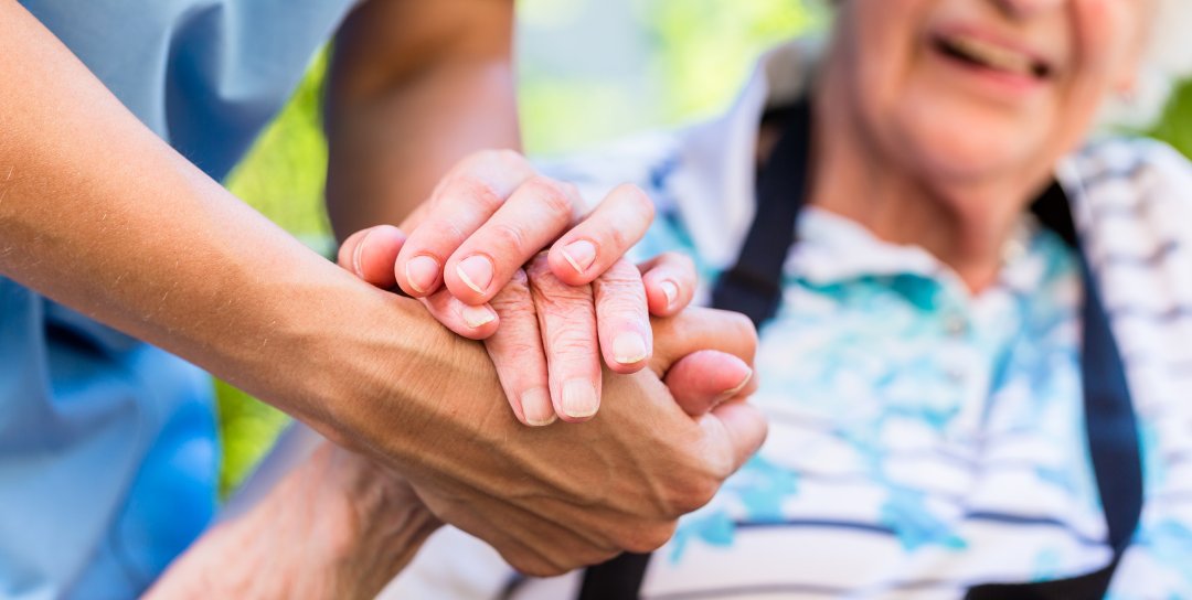 Check out my latest article: Embracing the Four R’s of Dementia Care: A Caregiver’s Perspective linkedin.com/pulse/embracin… via @LinkedIn 

#GeorgiaDeathDoula #GraceTransitions #EndofLifeDoula