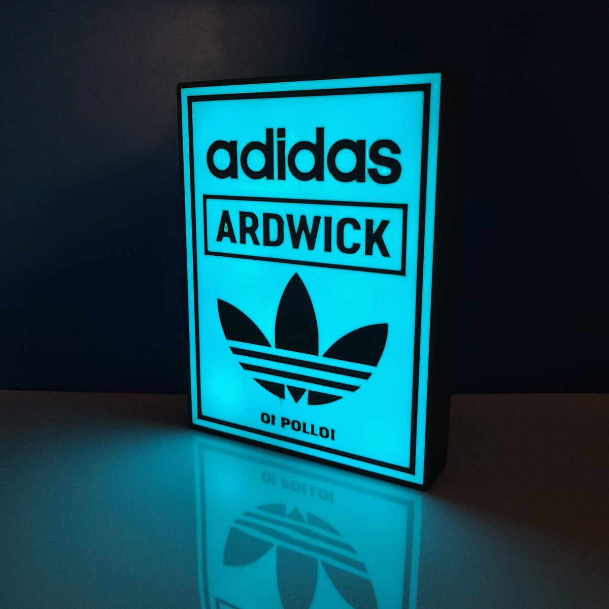BANK HOLIDAY G!VEAWAY 3D Printed Ardwick Lightbox To enter 1: Tell me what year they first released 2: Tag a friend 3: Follow @TheBespokeBox Winner picked May 28th, 7pm thebespokeboxworkshop.co.uk/collections/li…
