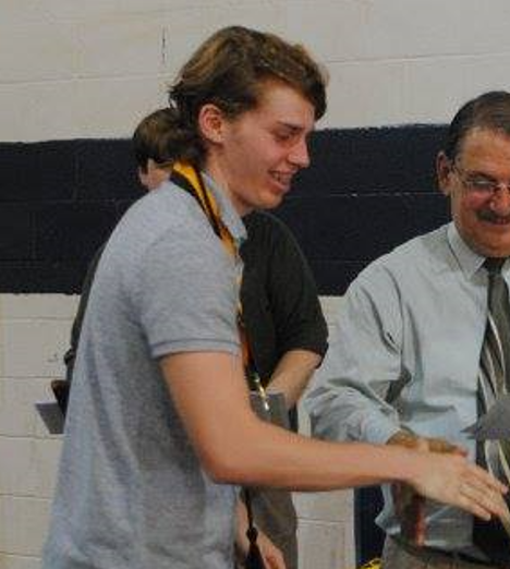 lucasjcanning's tweet image. I can't believe how close this race is

Who is uglier, the Bad Luck Brian meme kid or🐴@caydenrambles?

#publicpoll