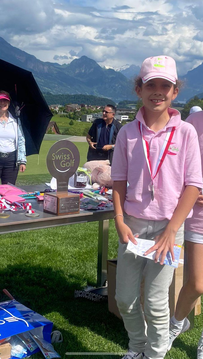 Che giornata fantastica per le nostre juniores Sofia e Azzurra al Golf4Girls a Meggen! Complimenti a Sofia per aver conquistato il primo posto nel torneo delle 6 buche, sei davvero una campionessa!  Azzurra, sei stata bravissima anche tu! 👏⛳