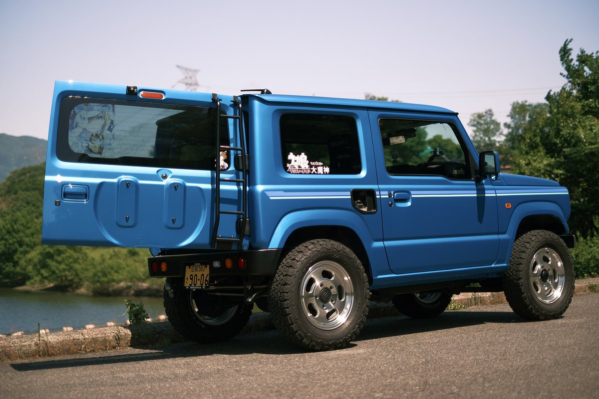 Remny_tidWorks's tweet photo. ◤◢◤◢◤◢◤◢◤◢◤◢◤◢
　　　　JB64 JIMNY
              Cheval Grand
           "Over the Ocean"
◤◢◤◢◤◢◤◢◤◢◤◢◤◢ 

┌[┌°◎ⅠⅠⅠⅠⅠ◎°]┐ｼｭｳﾞｧﾆｨｨｨ…
#シュヴァニー
#ヴヴヴワークス
#ヴヴヴジドウシャ
#シュヴァルグラン
#ウマ娘
#ジムニー
#jb64 https://t.co/uT8mxcp377
