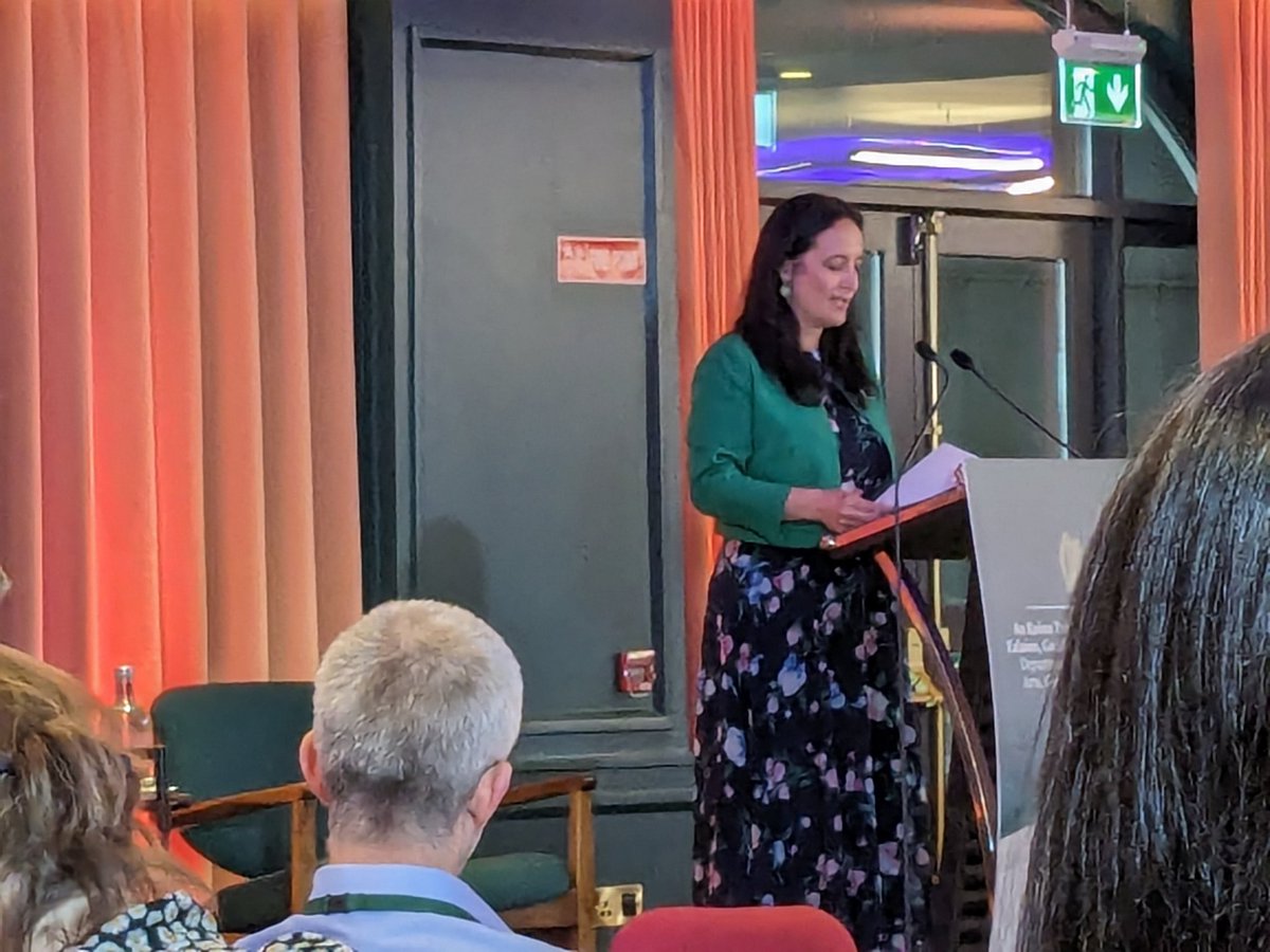 Great to be here with the arts community listening to  @cathmartingreen at the Status of the Artist in Ireland conference 
@Age_Opp @artscouncil_ie 
@DeptCultureIRL
@VisArtsIreland 
@FMC_Ireland 
@DanceIreland @IAFarchitecture @IrishWritersCtr