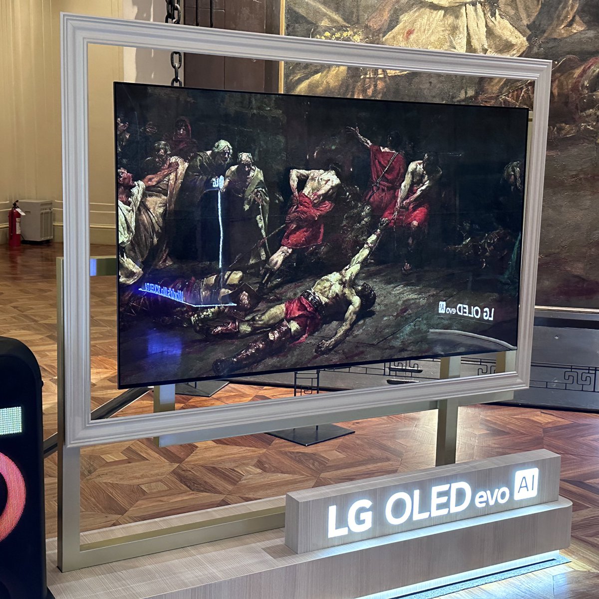 At the National Museum of Fine Arts for the colab project with @lgphilippines. Also launching of the LG Oled evo AI featuring its canvas like display and highlighting the brilliant and vivid images. #Lifesgood #Spoliarium #LGOledSmartLife #NationalMuseumPH