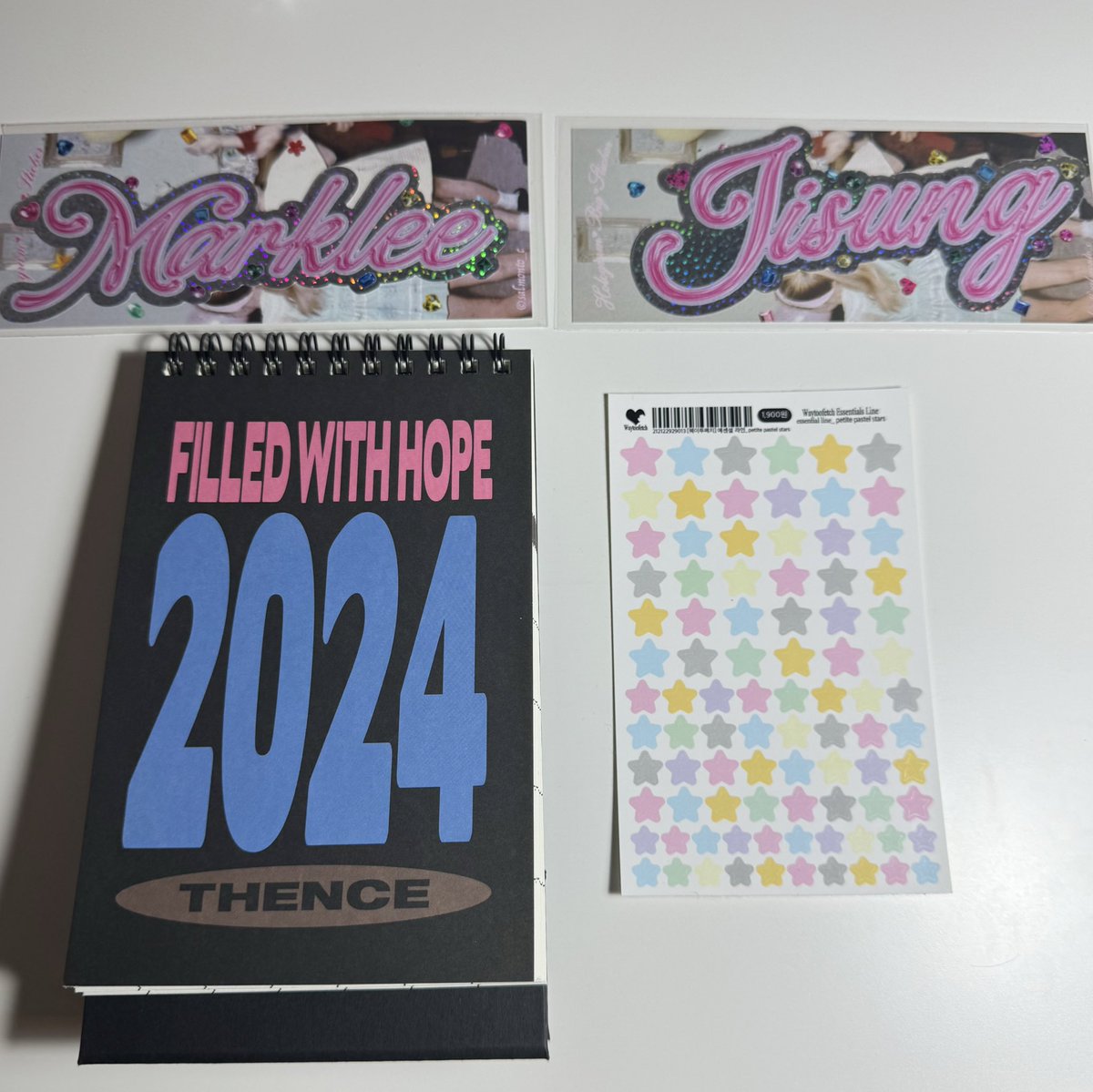 ꒰ ส่งต่อ ꒱ 

สติ๊กเกอร์ดาว waytoofetch wtf 90฿
Hologram Big Sticker @/salmonto_c 50฿
ปฏิทิน Thence 2024 220฿

ค่าส่ง 30/50💌

#ตลาดนัดnct #สติ๊กเกอร์ #thenceพร้อมส่ง #ตลาดนัดsanrio #สติ๊กเกอร์เกาหลี #thence
#ตลาดนัดThence