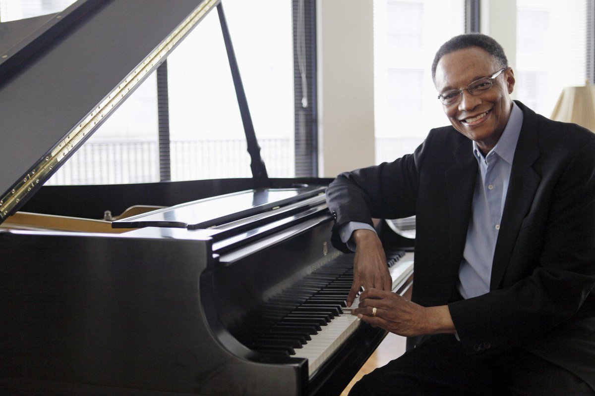 BTD May27,1935 #RamseyLewis (Ramsey Emmanuel Lewis Jr) RIP composer, pianist 1965 US #5 The In Crowd, +over 80 LPs, 7 gold records, 3 Grammy awards.   Lewis died Sep12,2022 at 87