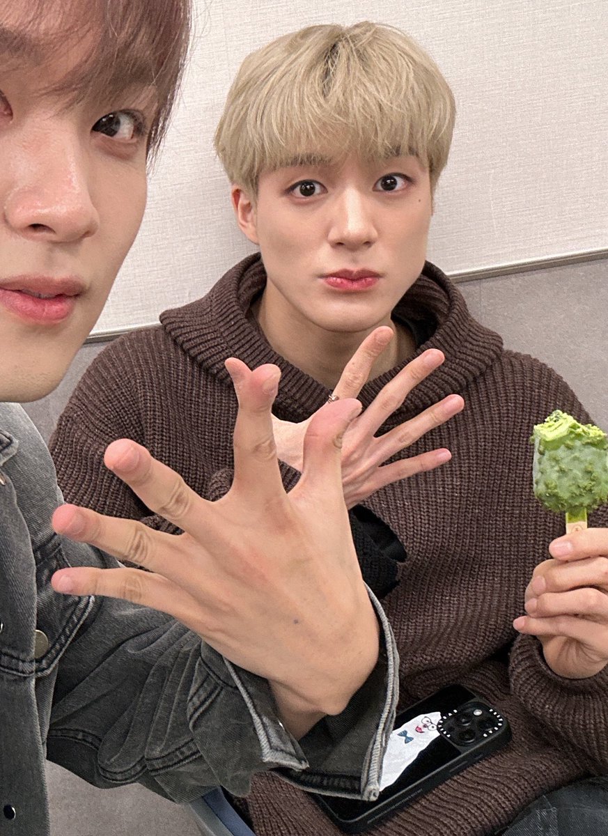 jeno's hair is so cute