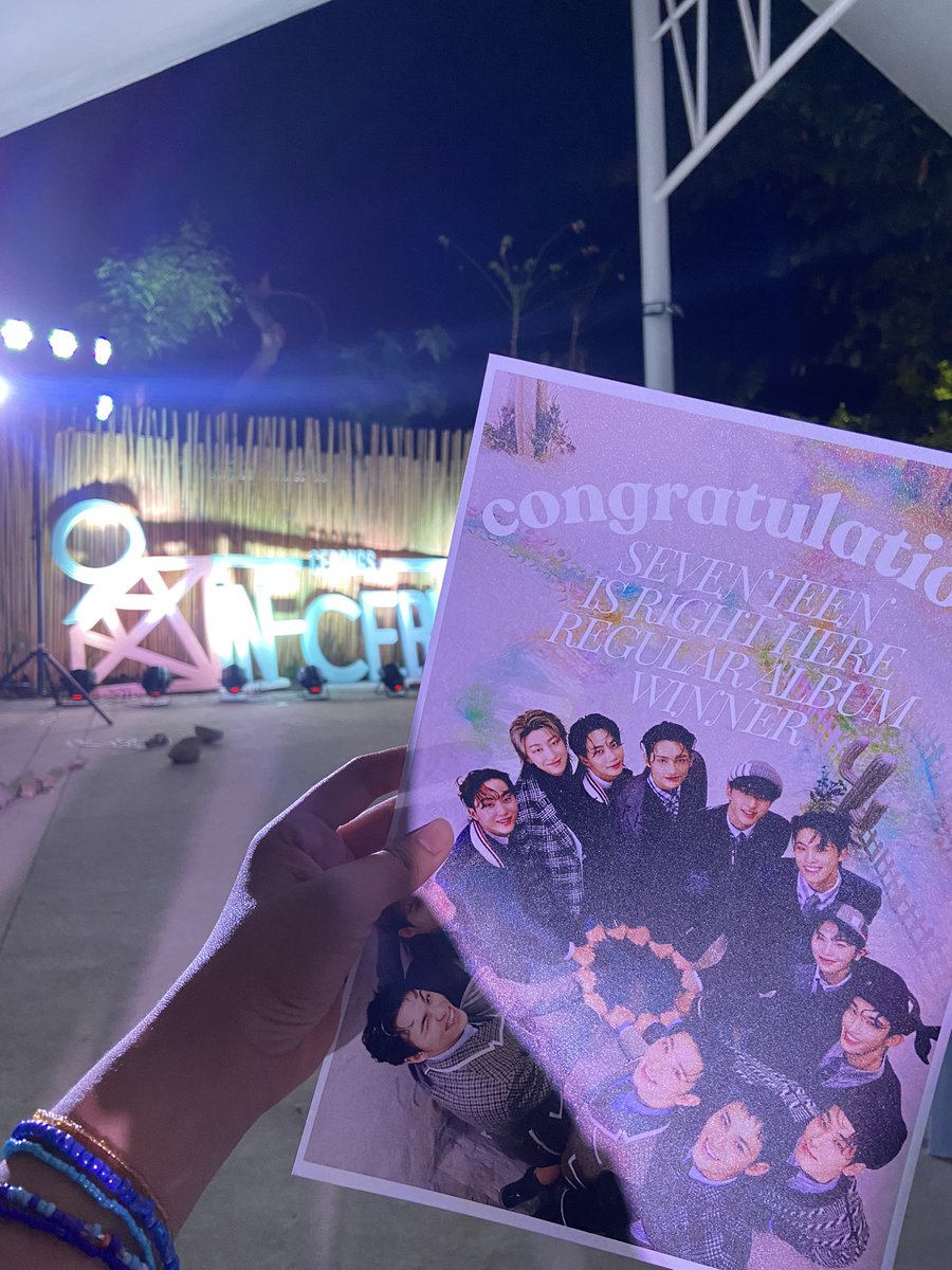 hongburgers's tweet photo. WAAAAAAAAAAAAAAAAAAH THANK YOU @cebongdeuls VERKWAN CAME HOME ππ«Άπ»
#CARAT #CEBongs #CEBongdeuls #In_CEBU πποΈ @pledis_17
#HAPPY_SVT_DAY
#SVT_9th_Anniversary
#9Years_with_CARAT https://t.co/wTycw4GomM