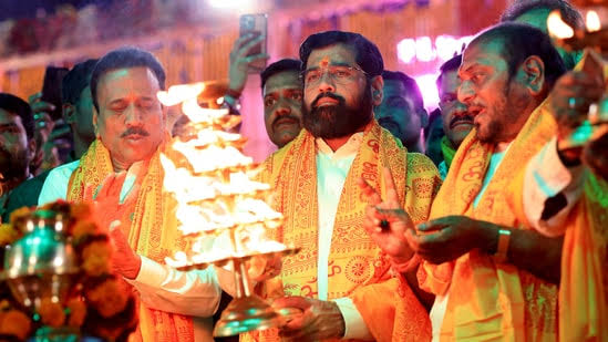Breaking News: CM Eknath Shinde orders officials to gear up for 'Nashik Kumbh 2027' Preparations. ~ MAHAYuti has planned projects worth ₹11,000 Crores🔥 Glad that State finally has a Govt that works predominantly for Hindu beliefs after what happened once in Palghar 💔