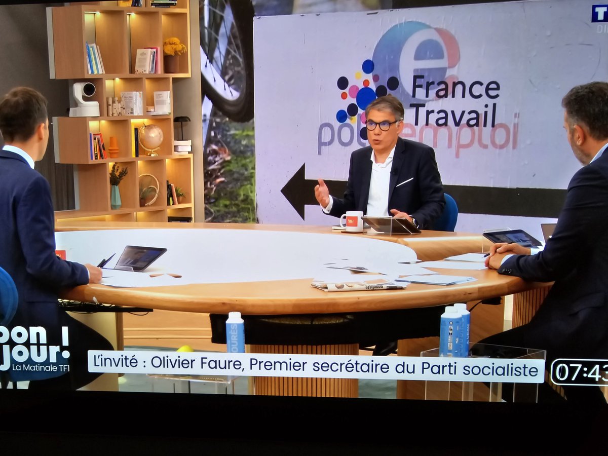 'Le régime d'assurance chômage est actuellement bénéficiaire ! L'Etat veut ponctionner l'argent pour combler d'autres trous qu'il a lui-meme créés. C'est de la sauvagerie sociale. Le @partisocialiste s'associera à toute action de l'intersyndicale' @faureolivier #TF1