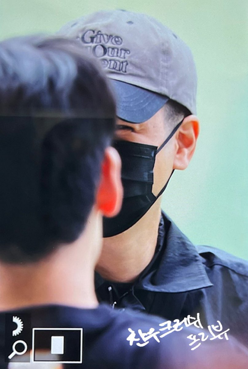 ChanwooCrush_'s tweet photo. 240527  우리 찬우 군대라니 ㅠㅠㅠㅠ

@iKON_chan_w000 
#iKON #CHANWOO #CHAN #아이콘  #정찬우 #찬우 #チャヌ #찬우크러쉬 https://t.co/eFGhO0WNdM