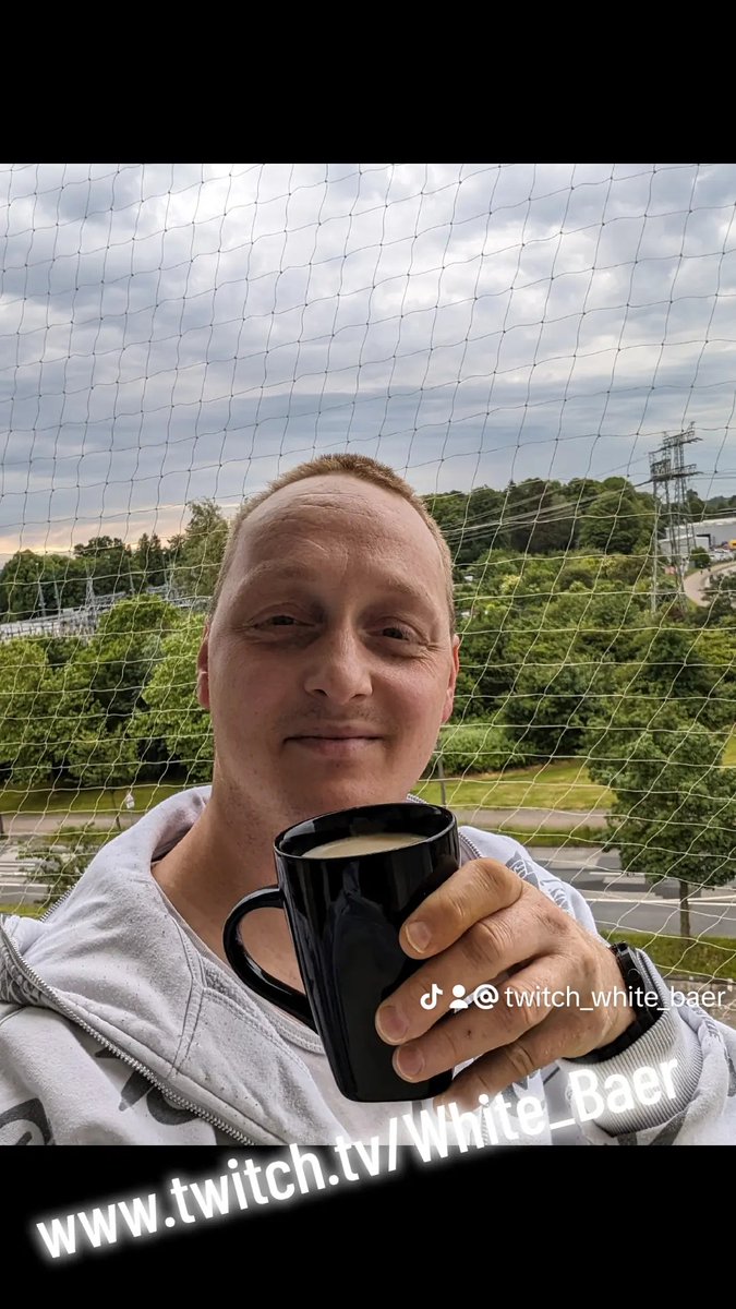 White_Bear1984's tweet image. guten Morgen meine lieben 

Heute geht&apos;s dann endlich weiter gegen 8:15uhr mit dem #Modell #rmstitanic von #revell ich freue mich auf euch natürlich werden wir auf TikTok &amp;amp; Twitch live sein schaut doch gerne mal vorbei 

#whitebaer #tik_tok #streamer #tiktok #selfi