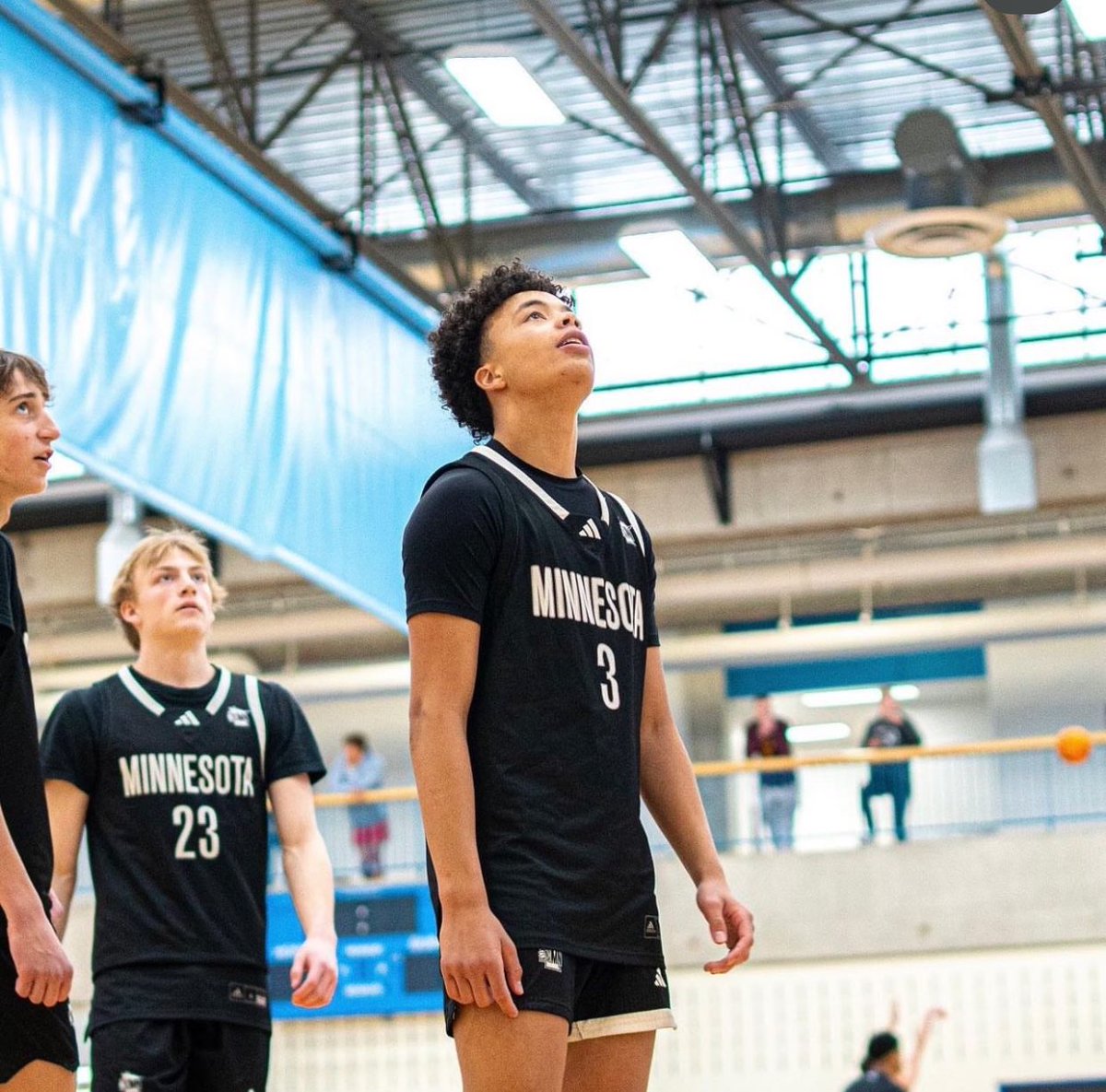 <a href="/CedricTomes/">Cedric Tomes</a>, a 6'0" point guard for East Ridge and <a href="/D1Minnesota/">D1 Minnesota</a>, is an amazing shooter who could make the case for being the best shooter in Minnesota. He is a tough on-ball defender and a terrific finisher. Cedric is poised to receive many high-major offers this summer.