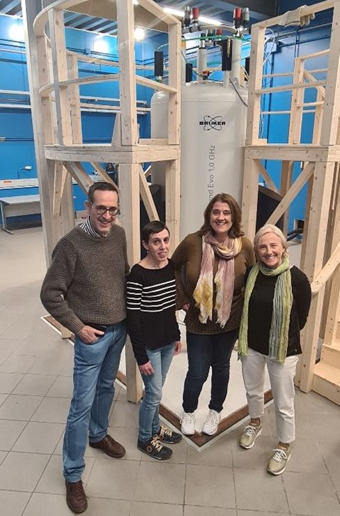 We're pleased to announce a collaborative agreement with @UniBarcelona to develop and demonstrate new or enhanced applications of #NMR at 1 GHz for the #pharmaceutical industry, especially in biologics and new drug modalities. Read more: goto.bruker.com/3KjaOG8 @ccitub #Pharma