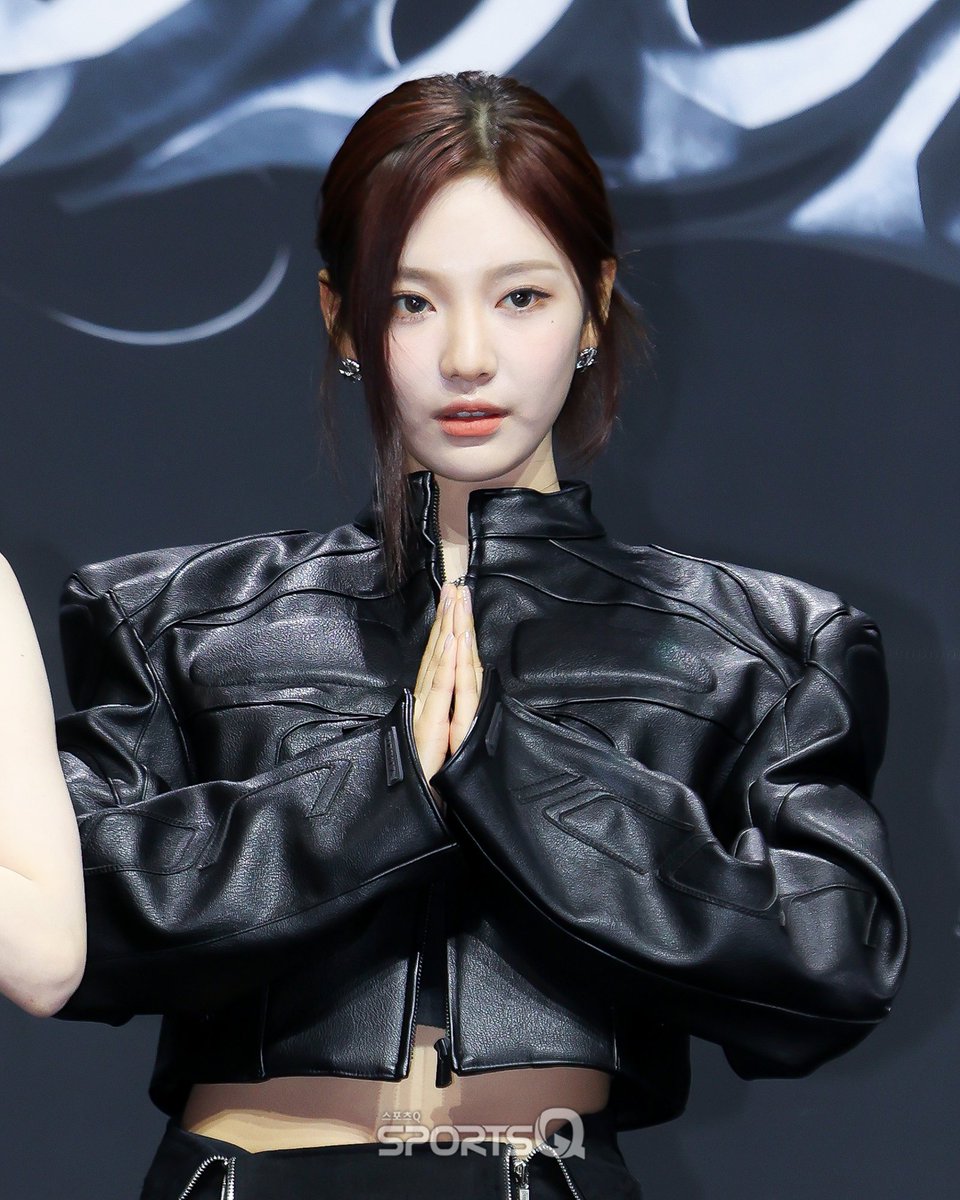sportsqnews's tweet photo. [#포토Q] 240527 닝닝 Armageddon 쇼케이스

📌https://t.co/ySFGyk4qh0

#닝닝 #NINGNING
#aespa #æspa #에스파
#Armageddon https://t.co/jZiD3nMlKg