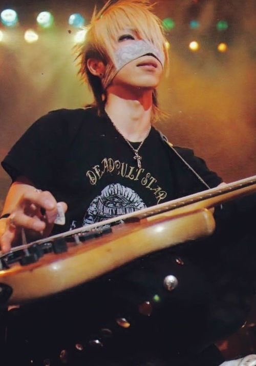 imjustmee_'s tweet photo. Happy birthday REITA 🎂🤍 https://t.co/rFFZgONbAw