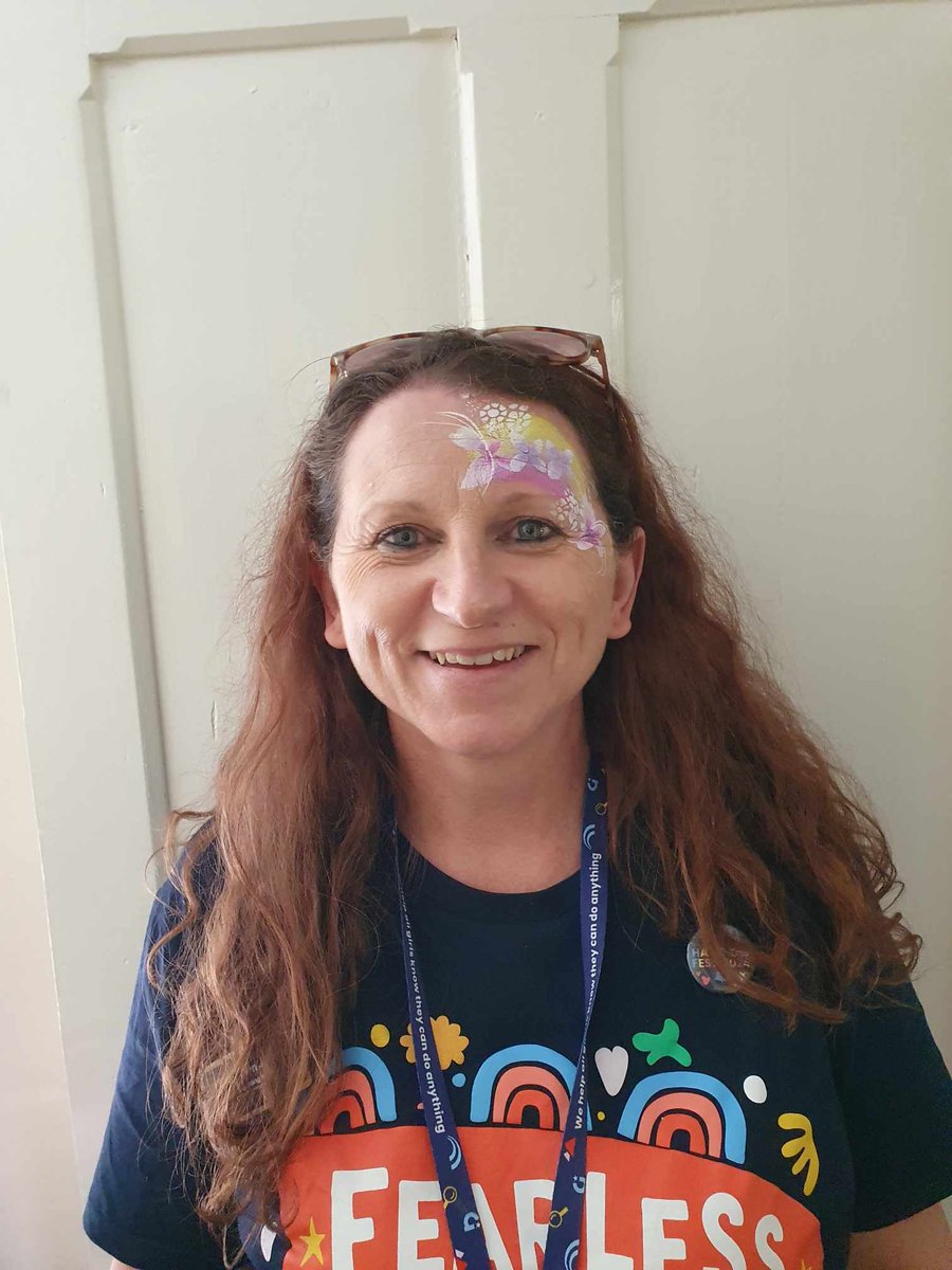 AngliaChiefTeam's tweet photo. What a great the Chief’s Team had #hautbois’ Open Day. We chatted, had a go at sumo wrestling and I had my face painted. #girlguidinganglia #inspirationalanglia #amazinganglia #acc #cheekychiefy https://t.co/KitpA6JOEq