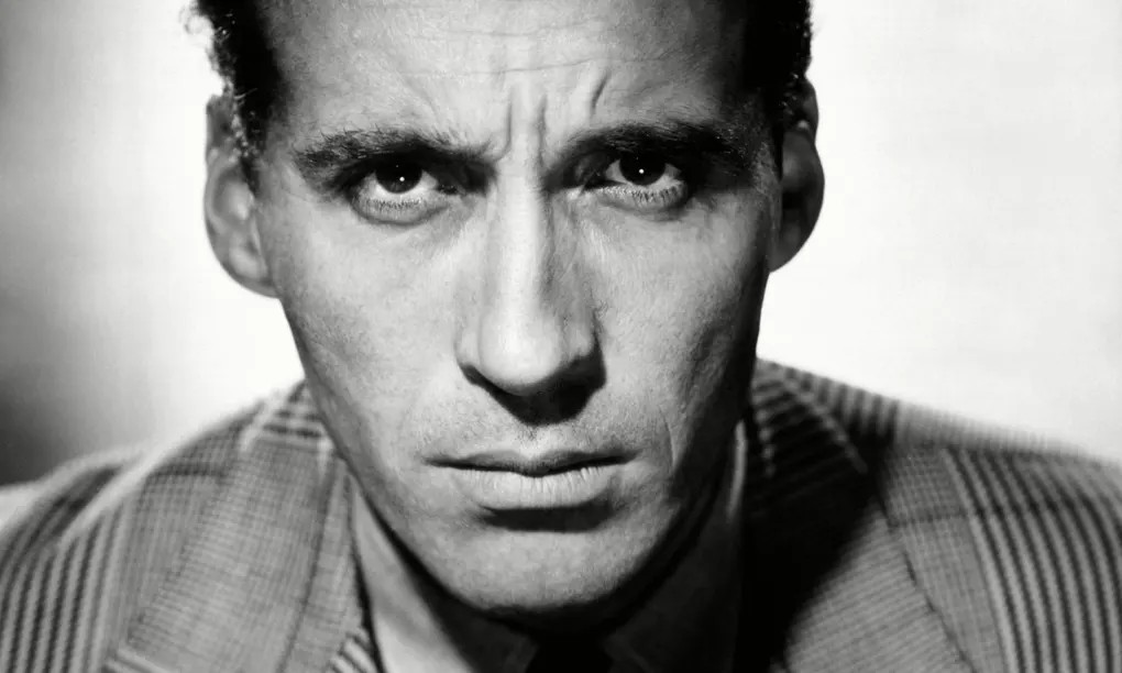 Remembering the great British actor Christopher Lee who was born on this day in 1922. #ChristopherLee #Dracula #StarWars #TheLordOfTheRings  #TheManWithTheGoldenGun #TheWickerMan #Jinnah #TheCurseOfFrankenstein #TheHoundOfTheBaskervilles #TheGorgon #She #TheSkull