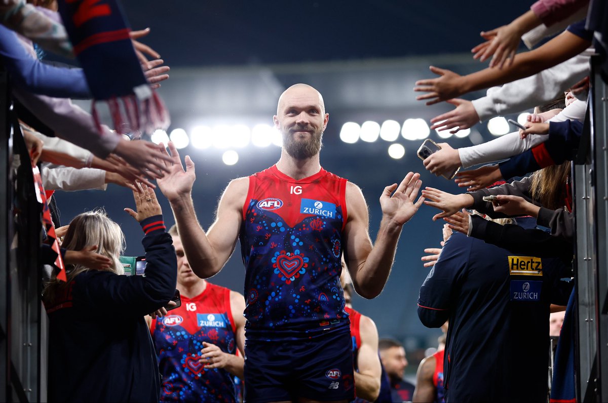 AFLCoaches (@aflcoaches) on Twitter photo 7️⃣ PERFECT 🔟’s
Clean sweeps for <a href="/Adelaide_FC/">Adelaide Crows</a> and <a href="/melbournefc/">Melbourne Demons</a>!
Round 11 <a href="/AFLCoaches/">AFLCoaches</a> Votes are in...
aflcoaches.com.au/awards/the-afl… 7️⃣ PERFECT 🔟’s
Clean sweeps for <a href="/Adelaide_FC/">Adelaide Crows</a> and <a href="/melbournefc/">Melbourne Demons</a>!
Round 11 <a href="/AFLCoaches/">AFLCoaches</a> Votes are in...
aflcoaches.com.au/awards/the-afl…