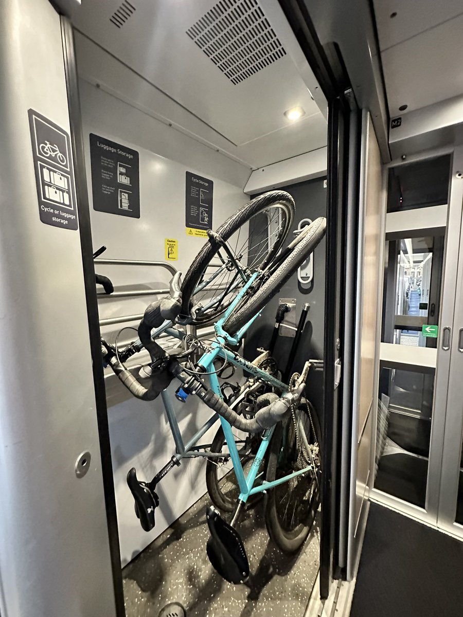 Disappointed to see the @LNER bike holders don’t work with common bikes. A 700c wheel is too large to fit in the upper holder (it hits the ceiling), and a rim with any depth is too deep to fit either holder. 

So our bikes are balanced precariously in the storage area.