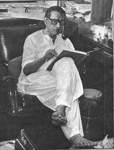 The majority (not all) of the Bengali top brass, intellectuals, Film makers have been hardcore commie bongs & India haters. Satyajit Ray was one of them. An excellent director with a communist agenda. No wonder  Bengal has kept the communists (CPIM) in power for 34 years.