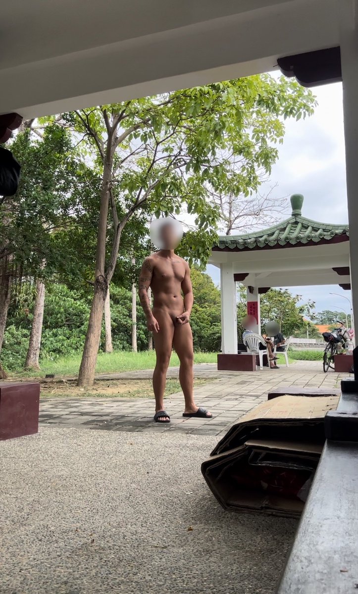 出雞北 tweet media