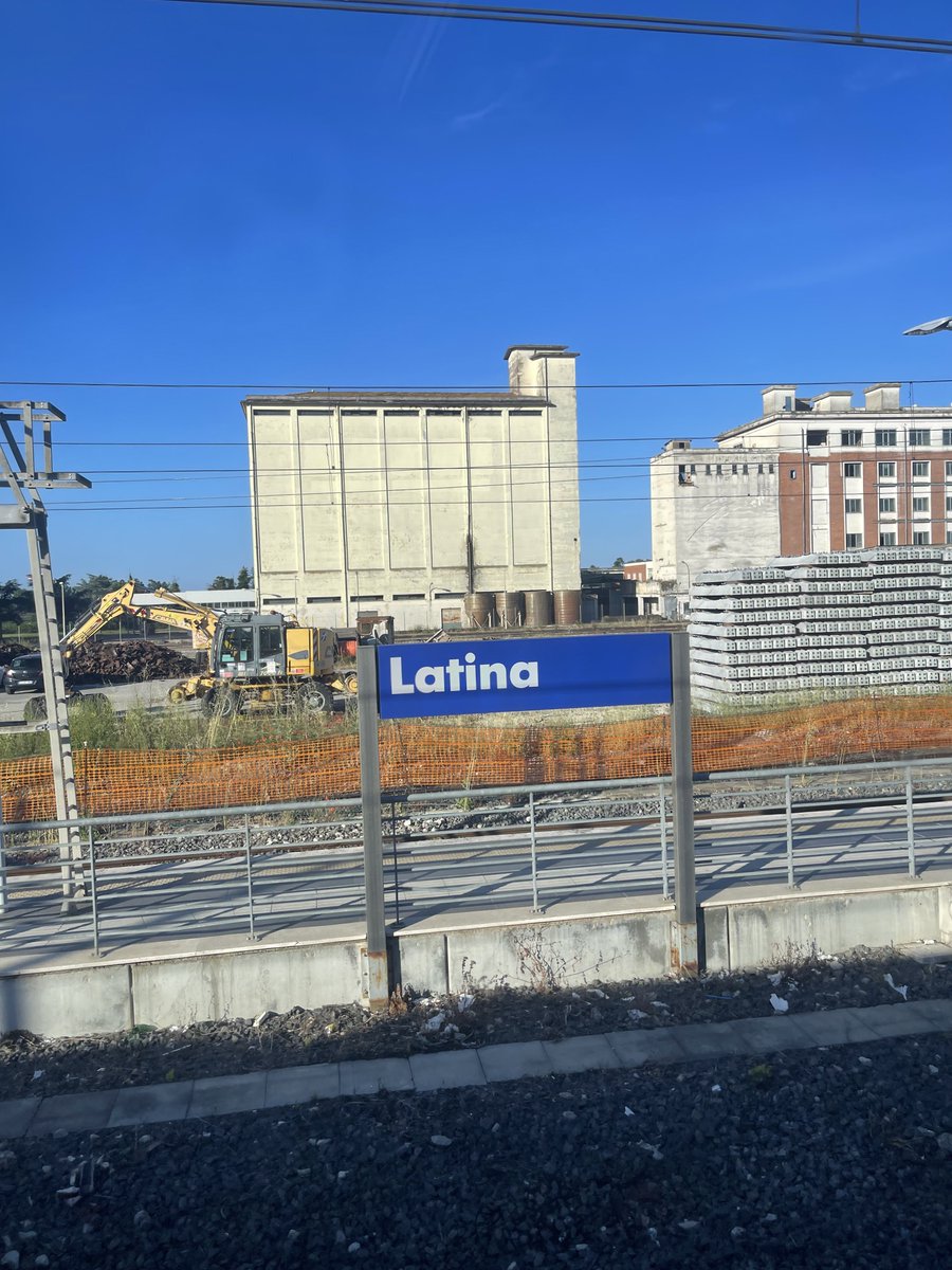 wake up babe we just arrived to the latina train station