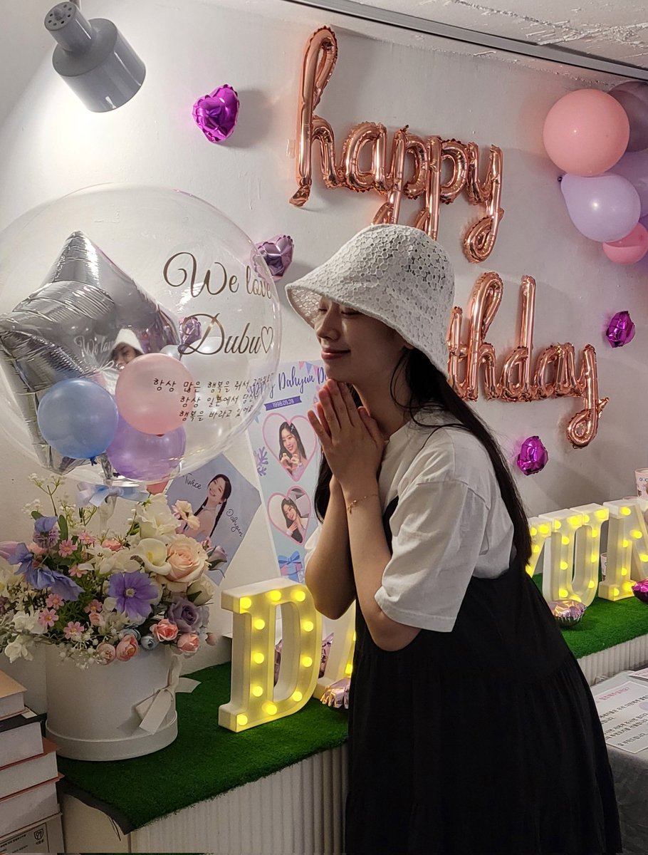 thinking about dahyun tweet media