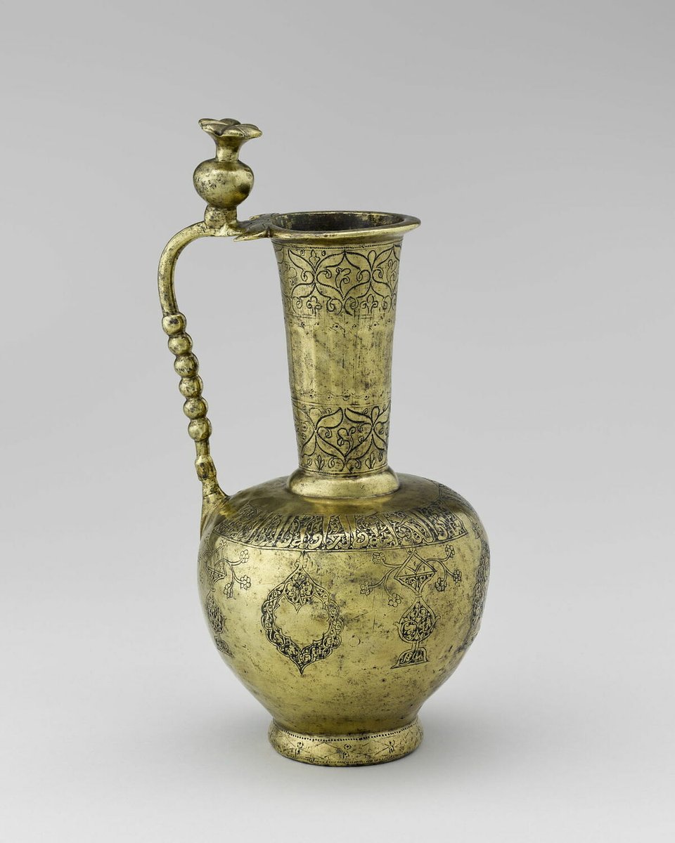 #UnJourUneOeuvre/#WorkOfTheDay 

🇫🇷 Aiguière provenant d'Afghanistan (1100 - 1200)

🌎 Ewer from Afghanistan (1100 - 1200)

📍 Aile Denon, salle 186
👉 bit.ly/3ztrdlv