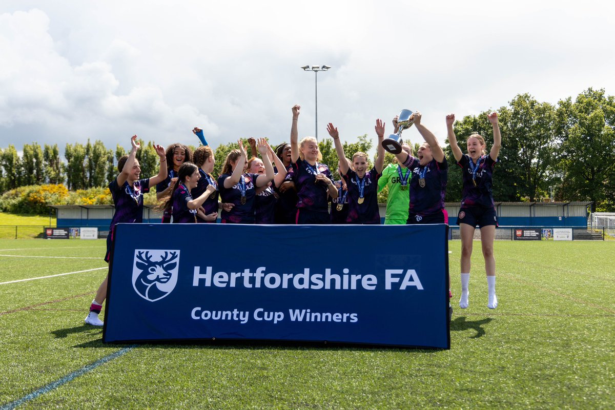 🏆 𝙄𝙣𝙩𝙧𝙤𝙙𝙪𝙘𝙞𝙣𝙜 … your inaugural County Trophy Champions for 2024 … 🔴⚪️ #HertfordshireIsRed