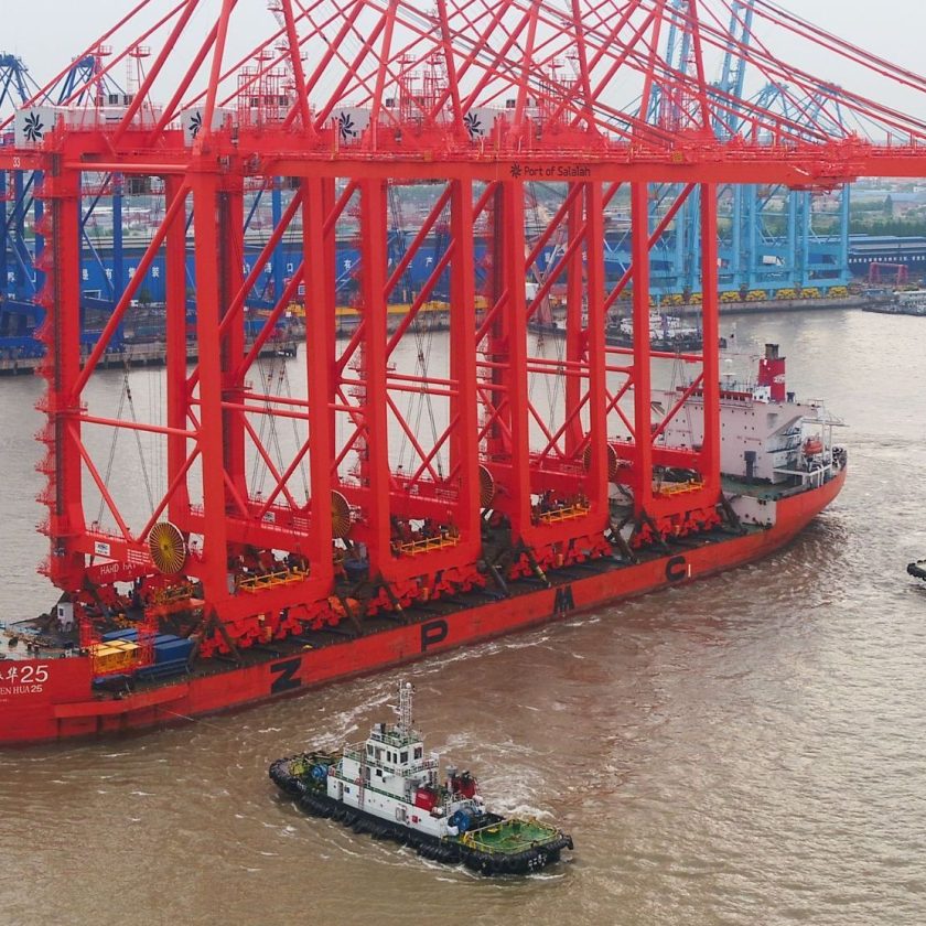 ➡  #ZPMC delivers #STS cranes to Salalah and Vizhinjam and dispatches the #RTG duo to Los Angeles: tinyurl.com/z7df5a29
@PortofLA @port_salalah
#Ports #Cranes #WorldCargoNews #Oman