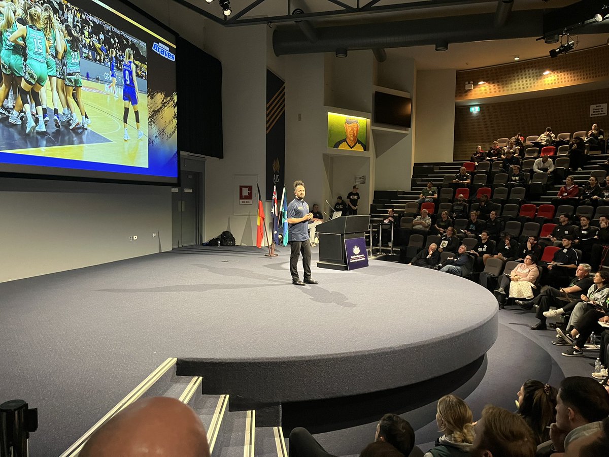 Last session for the day of the National Coaches Conference, listening to one of the best in the country @TheCountofHoops telling his story of how you sustain and achieve success. @AUSA_Hoops @AUSA_Hoops_WBB 

#BACoachesConference #BeGreat