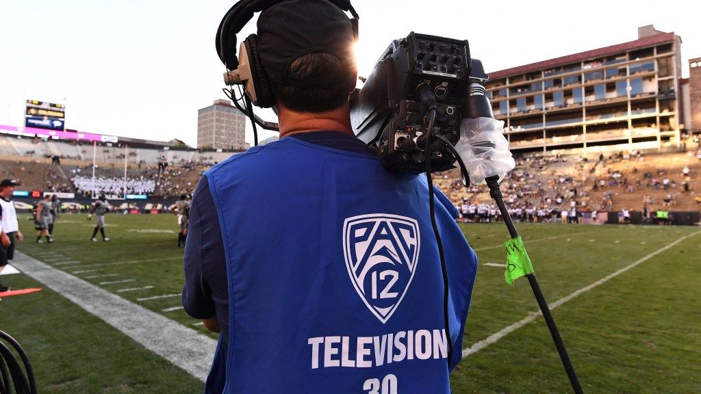 Pac-12 Network concludes live-event sports coverage in emotional sendoff trojanswire.usatoday.com/lists/pac-12-n…