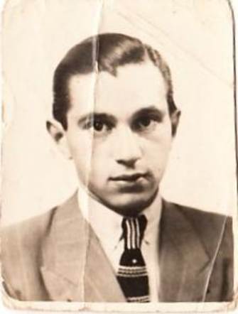 27 May 1922 | A Dutch Jew, Isidoor van Velzen, was born in Amsterdam. In #Auschwitz from 22 October 1942 No. 69626 He perished in the camp on 26 February 1943.