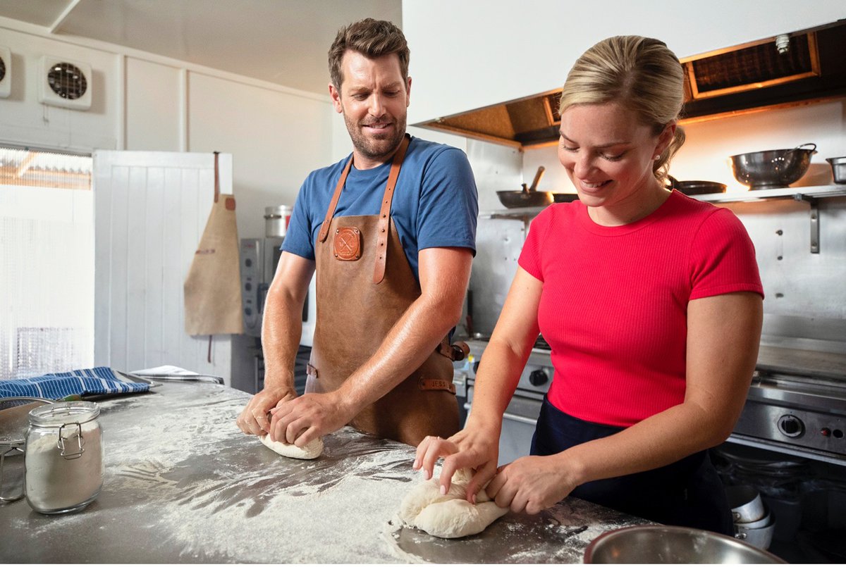 hallmarkchannel's tweet photo. Time to head down under to Australia! Will Caroline find success with her restaurant business and love? Our #LoveAroundTheWorld marathon continues with #HeartsDownUnder starring @cindy_busby & #TimRoss! https://t.co/hlneHDeQbR