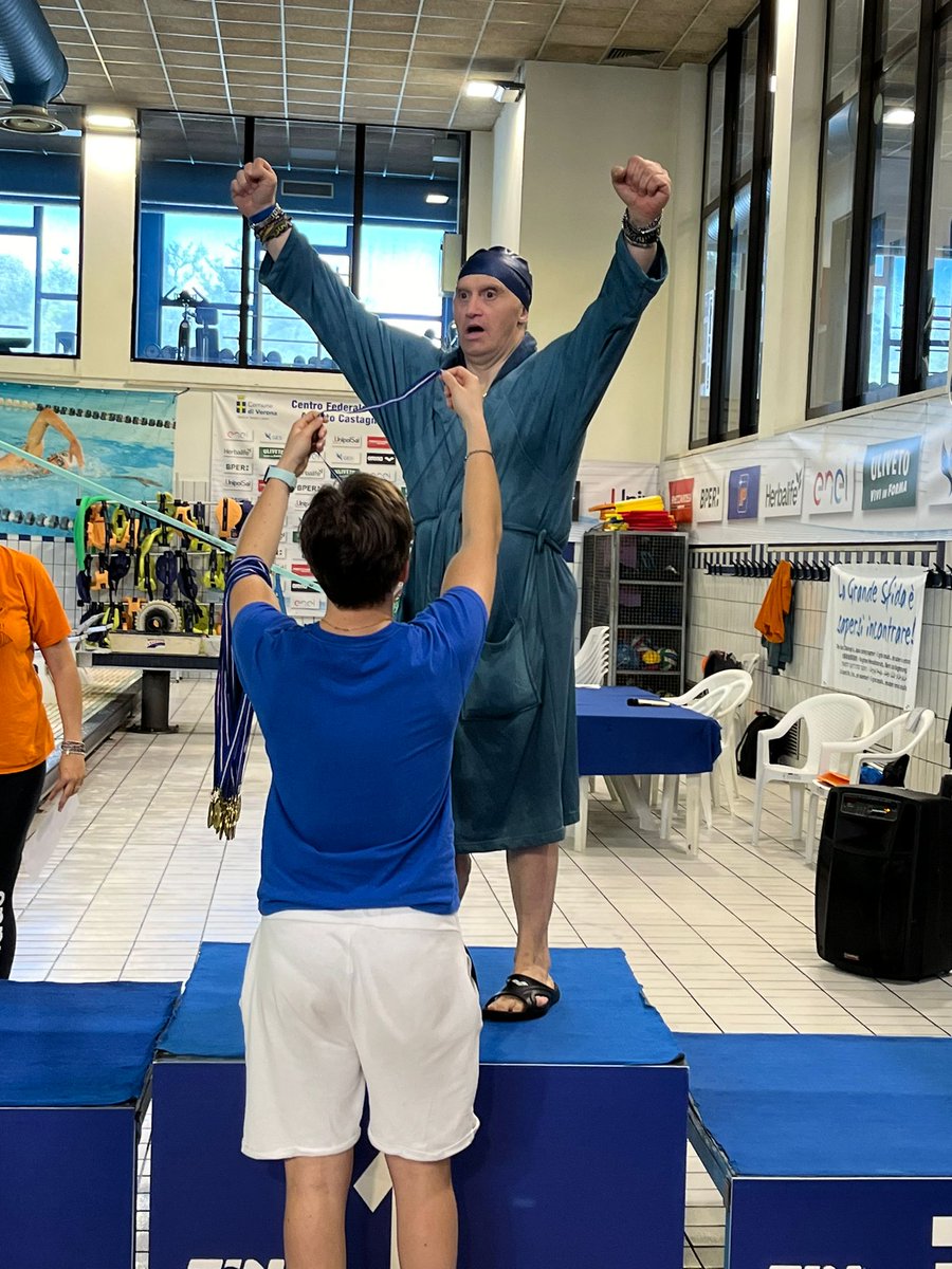 Un Grande Inizio di Settimana!

Dopo un weekend all'insegna dello sport, siamo entusiasti di iniziare questa settimana celebrando una vittoria speciale!

Il nostro Andrea ha trionfato in una gara di nuoto per persone diversamente abili nell'ambito della Grande Sfida onlus.