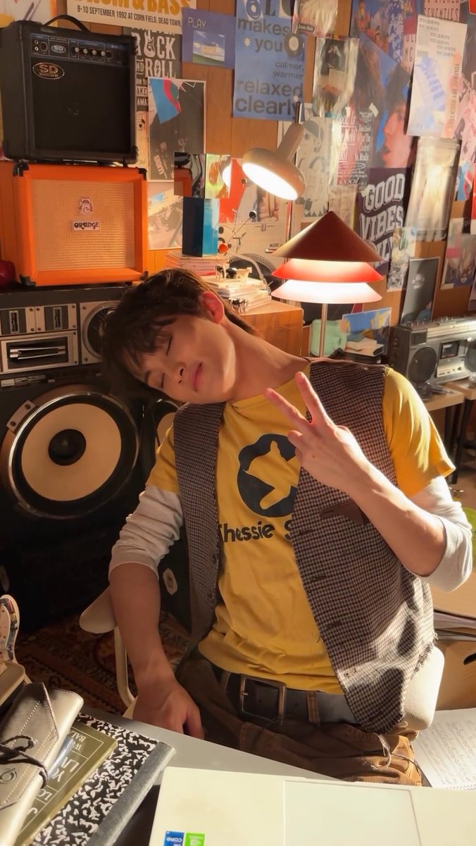 8LEEMARK's tweet photo. 😴 ✌️🤟 https://t.co/xpcjK8F5cV
