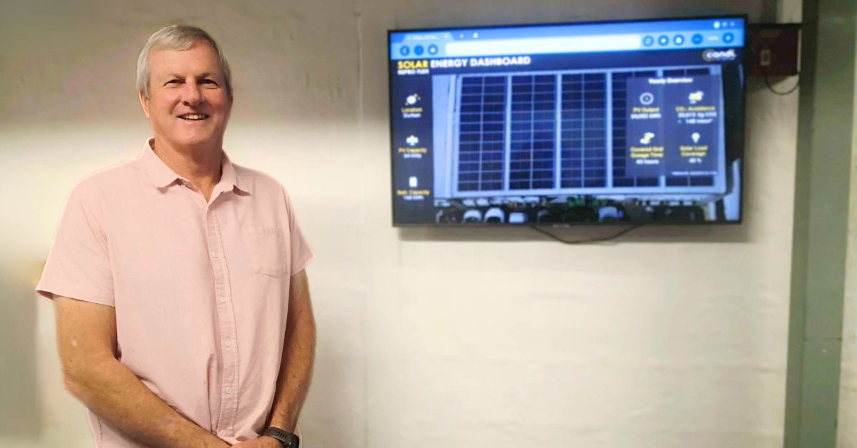 CandiSolar's tweet photo. Meet Craig, the proud owner of Repro Flex in #Durban, our very first client in South Africa. Thanks to our unique solution, Repro Flex has been enjoying an 𝟖𝟎% reduction in their #electricity #bill every month.

#candisolar #simplesolar #solarsavings https://t.co/4UsHc5ob7f