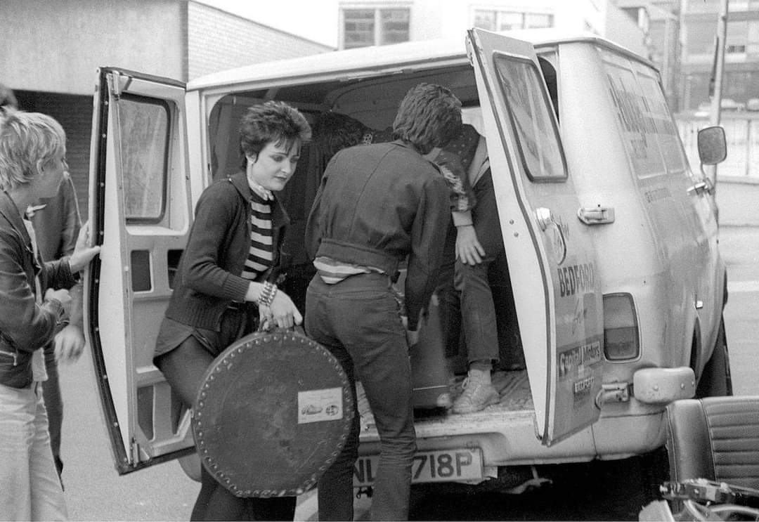 Happy Birthday Siouxsie Sioux 27th May 1957. I love the picture of them getting there equipment out the back of a van .. We need more pictures like this on here ..