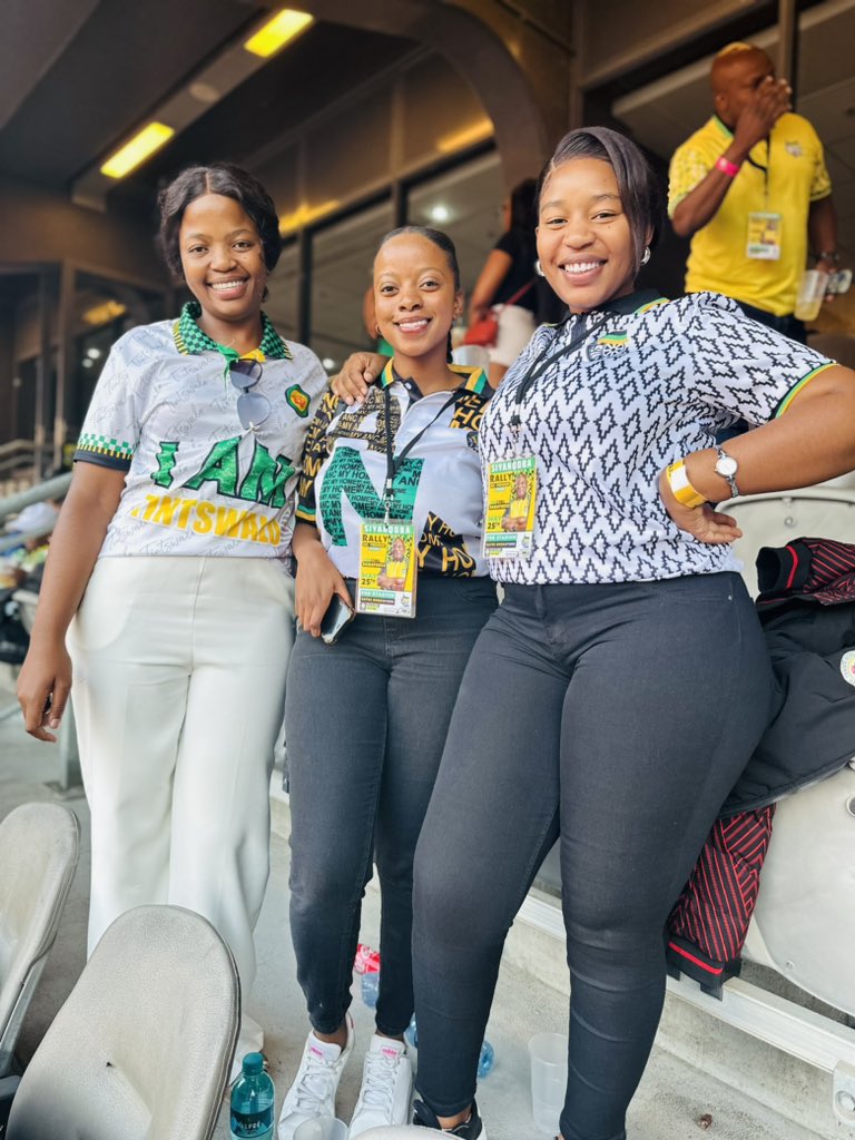 refiloe_fiffy1's tweet photo. To Congress we remain loyal 🖤💚💛

1st Ballot: #VoteANC ❎
2nd Ballot: #VoteANC ❎
3rd Ballot: #VoteANC ❎

#VoteANC2024 https://t.co/S14KHORQ95